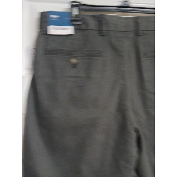 NWT Men's Old Navy Slim Built-in Flex Chino Shorts Size 40 Charcoal - Picture 8 of 9